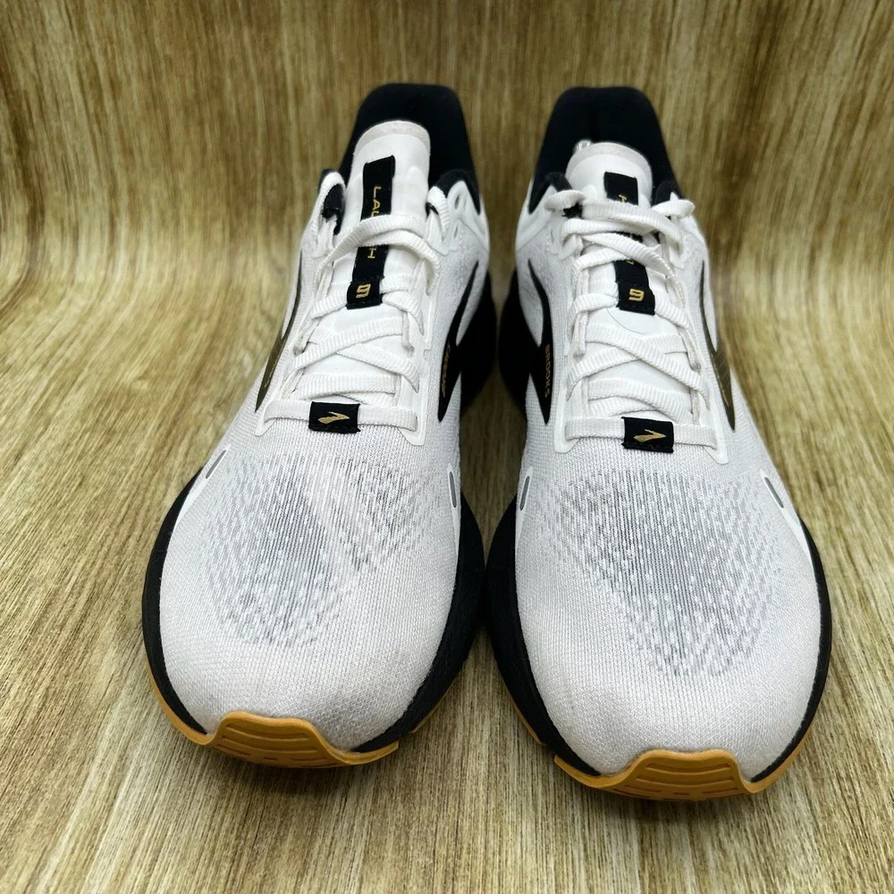 Brooks Launch 9 Men's Size 10 White Black Gold Sneaker Running Shoes 1103861D121